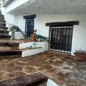 https://casa-cueva-la-parra.es-andalucia.com