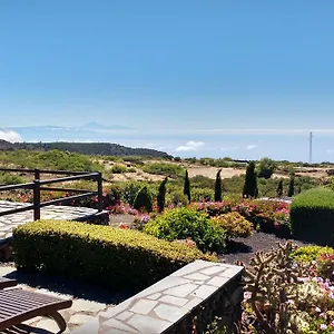https://casa-rural-el-valle.in-canary-islands.com